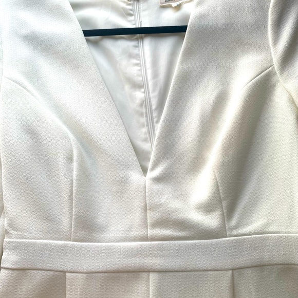 ✨Silence + Noise Deep-V Long-sleeve Romper | Small - Picture 5 of 10